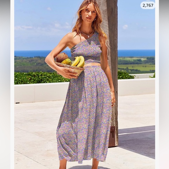 Floral two piece set skirt and ruched crop top - Picture 1 of 5